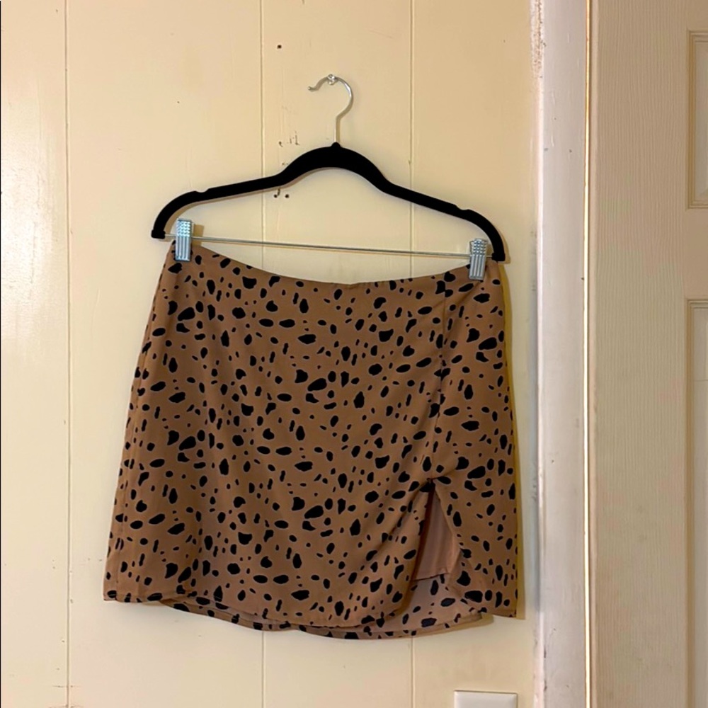 Women’s animal print skirt